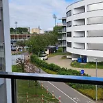 Mila Z Duzym Tarasem I Miejscem Parkingowym Appartement Kołobrzeg