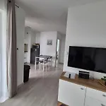 Mila Z Duzym Tarasem I Miejscem Parkingowym Appartement