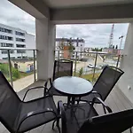 Mila Z Duzym Tarasem I Miejscem Parkingowym Appartement