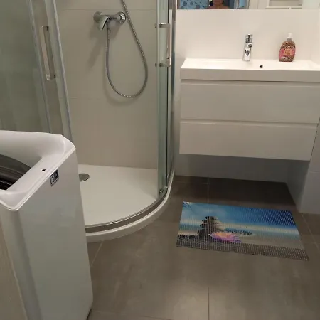 Mila Z Duzym Tarasem I Miejscem Parkingowym Apartment