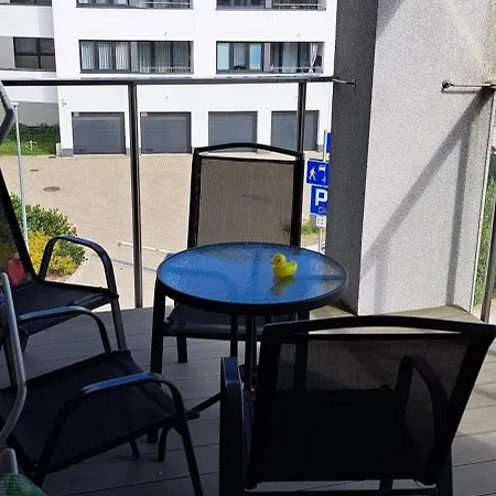 Mila Z Duzym Tarasem I Miejscem Parkingowym Kolobrzeg