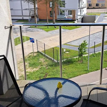 Mila Z Duzym Tarasem I Miejscem Parkingowym Apartment