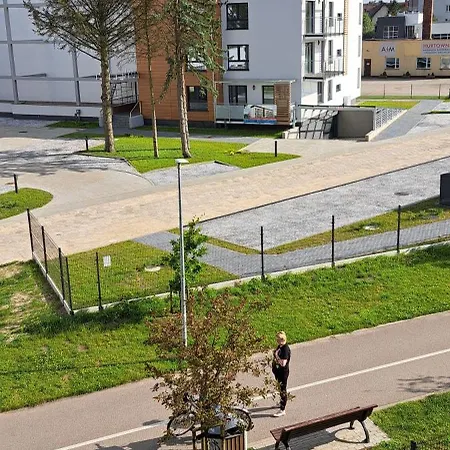 Mila Z Duzym Tarasem I Miejscem Parkingowym Kolobrzeg